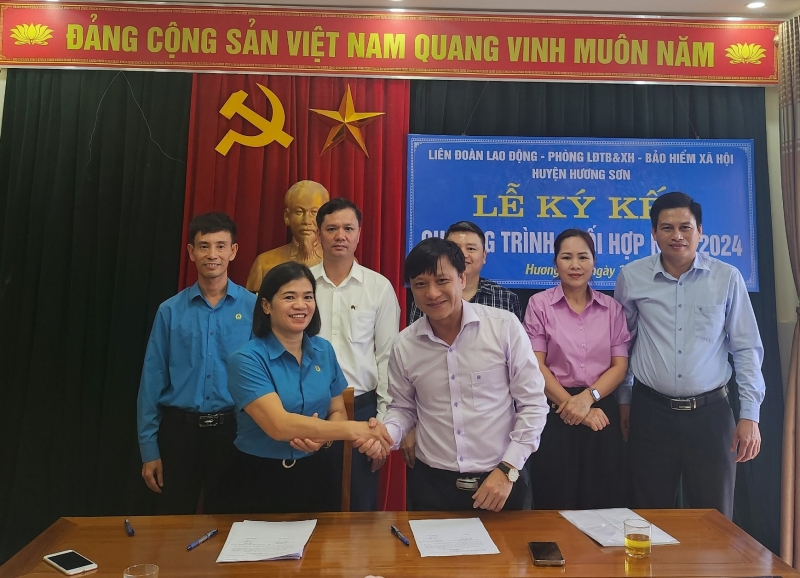  LĐLĐ huyện Hương Sơn triển khai các hoạt động Tháng Công nhân năm 2024 và các hoạt động kỷ niệm 95 năm Ngày thành lập Công đoàn Việt Nam (28/7/1929 - 28/7/2024)